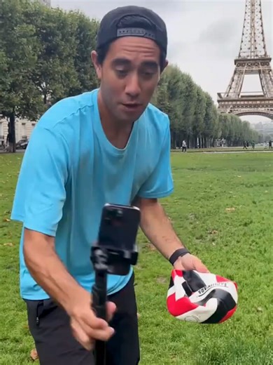 Zach king reaction #zachking #watchvines #zachkingmagic #king 163 #howzachkingmakeshisvideos@Zach King