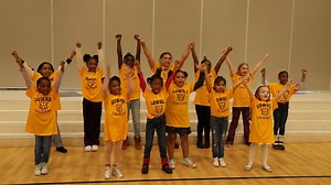 Good morning! The Lowell Elementary Cheer Squad is excited to help you jump start your Monday morning! They are thrilled to have Lowell be this week's #BeBold feature school! Stay tuned for more amazing stories from Lowell students and staff. #LoveLeadsLowell | Waterloo Community School District