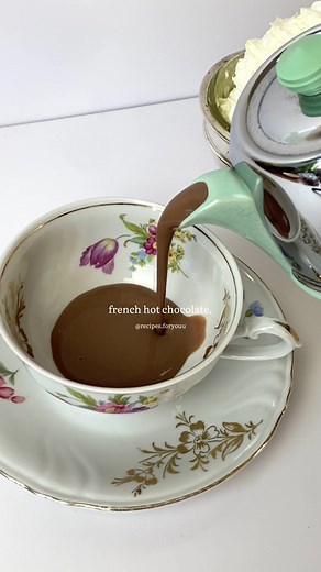 Best Homemade French Hot Chocolate Recipe | Thick & Rich Chocolate Drink