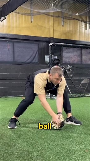 Antonelli Baseball on Instagram: "Double play flip technique: ✅Flip from where you field it ✅Shake your partners hand 🤝 ✅Wave goodbye with your glove 👋"