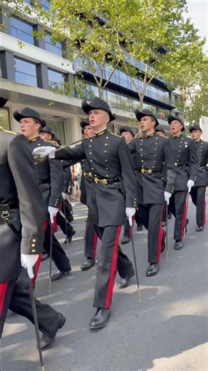 Les étudiants de Polytechnique défilent à Paris en 2026 🇫🇷 #Defile14Juillet