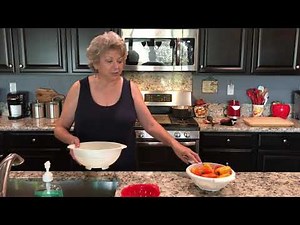 How to use a colander