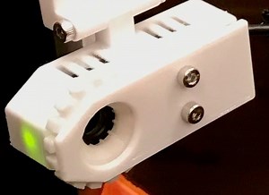 Logitech C270 Case and Manual Focus Ring #3DThursday #3DPrinting