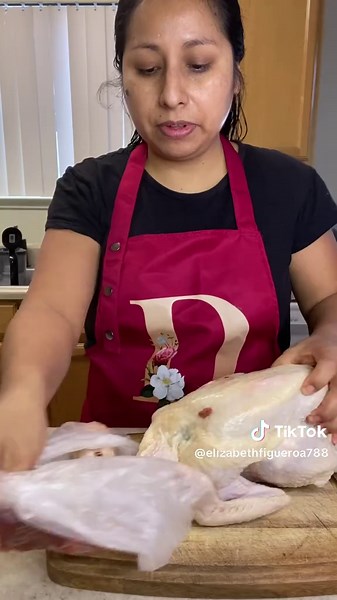 Caldo de Gallina a Mi Estilo: Receta Peruana Fácil