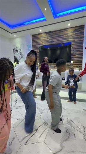Teaching My Kids How To Dance #Happy #diamondplatnumz #shorts #kenya #trending #tz #kids #kenya #wcb