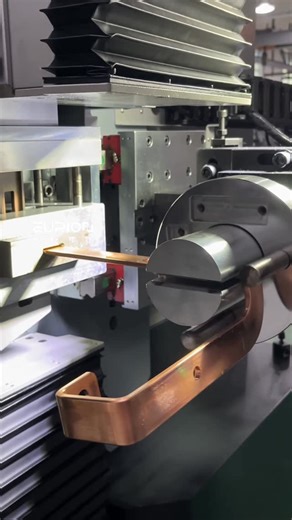 Bella Liu🇨🇳 on Instagram: "🔋Busbar edgewise bending & vertical bending — fully automated production💫 From punching and cutting to edgewise bending and vertical bending, the entire process is completed automatically in one continuous workflow. No manual handling. Higher precision. Higher efficiency. Designed for modern busbar manufacturing in EV, energy storage, and power distribution applications. Automation that reduces cost, improves consistency, and supports scalable production. 🔗 www.eu