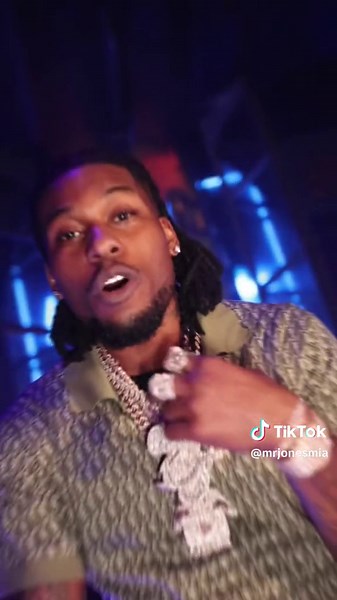 F L Y WITH US 👑 #flywithus #mrjonesmiami #fyp #mrjones #nightlife