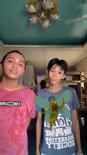 Kakaibang Kwento ng Maulawon na Unggoy at mga Vampiro