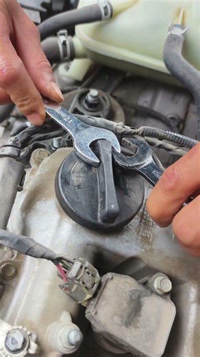 The correct and practical method for using a wrench