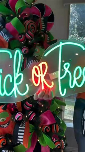 Shop NEW & TRENDING Halloween decorations before they're gone! 🎃🦇 | Decorator's Warehouse