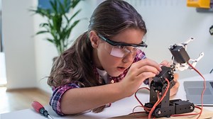 ¿Qué es un Makerspace educativo? Construye un espacio para la creatividad de tus alumnos | UNIR