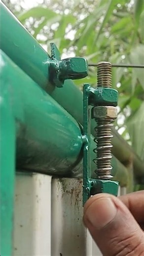 This Simple DIY Gate Lock Is So Clever!
