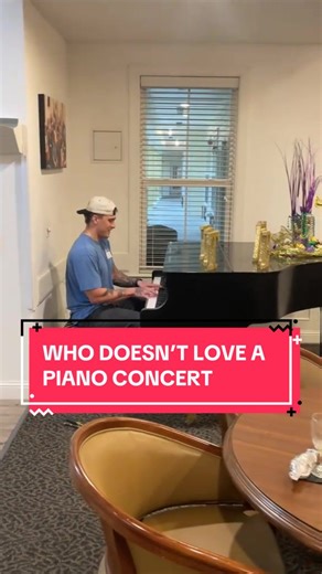 Piano Concert for Residents: A Heartfelt Performance