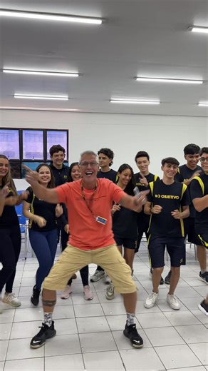 Movimento Variado com o César: Exemplos no Terceirão