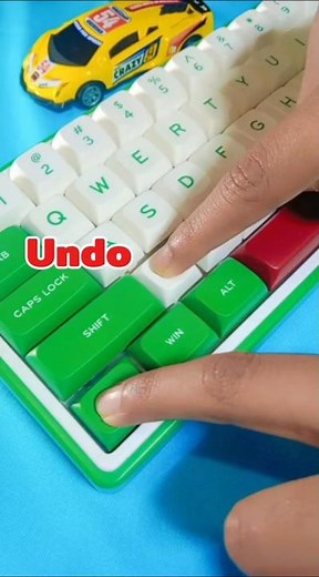 Undo & Redo in 1 Second ⚡ Keyboard Shortcut Everyone Must Know #Shorts #KeyboardShortcuts #UndoRedo
