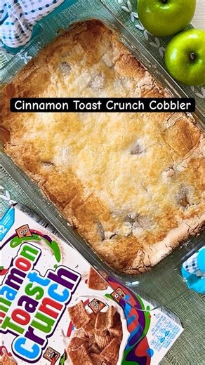 Cinnamon Toast Crunch Apple Cobbler 🥧🍎 Recipe in description #easydesserts #fallrecipes