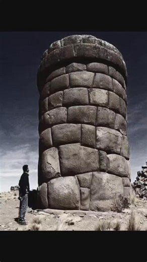 25K views · 114 reactions | video de un gigante captado en puno , en CHULLPAS o tumbas megalíticas #gigantes #nefelin #peru | Ambo y el peru se conoce caminando | Facebook