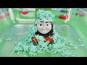 SILLY STRING World's Strongest Engine 156: Thomas and Friends Video for Children