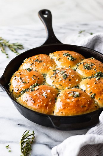 Homemade Garlic Herb Dinner Rolls | Soft & Fluffy | Fork in the Kitchen