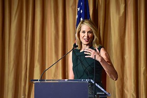 Paula Zahn's biography: daughter, salary, health, latest updates