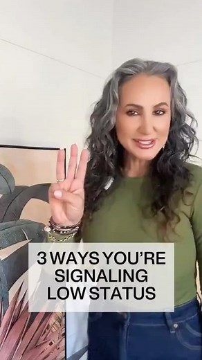 3 ways your signaling low status backed by science #sciencefacts #psychologyfacts #bodylanguage