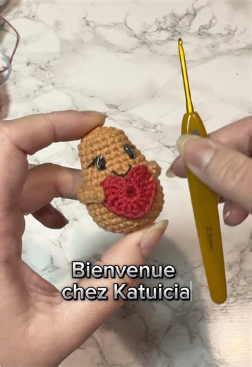 Découvrez le crochet japonais : le knooking fait sa magie !