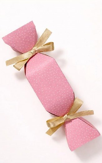 Making a sweet candy paper bag can be so much fun, I share with you how | Easy Party crafts