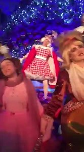 533 reactions · 25 shares | en vivo!! mas de 6000 personas! todo universal studios solo para los que nos escuchan el la mañana!! | Don Cheto | Facebook