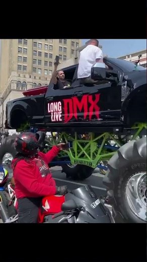 DMX official last ride through his city! Funeral Services live on DMX channel🕊🙌🏾❤