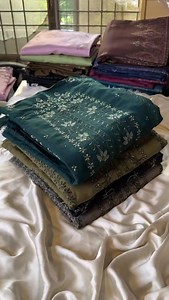 Charizma Unstitched Winter 3P ✅️Product Code 1: CH33 2: CH30 3: CH27 4: CH25 Order Now at www.mydrobe.pk #Charizma #Peach Leather#Unstitched #3piece #embroidered . . . . #Mydrobe #Fashiom #clothingbrand #ootd #clothing #pakistanifashion #pakistanioutfits #pakistaniwear #trending #instadaily #sanasafinazlawn #pakistani style | Mydrobe