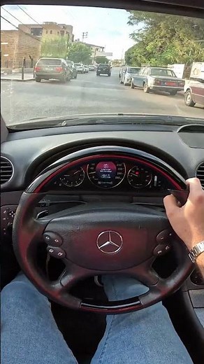 Mercedes CLK 500 V8 acceleration - Brutal Exhaust Sound !