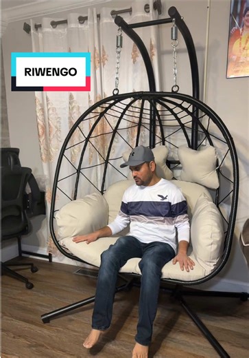Double Hanging Egg Chair: Comfortable Outdoor Relaxation