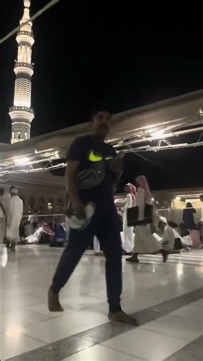 Steps Towards Isha Prayer at the Prophet's Mosque 🕌 #CityOfLight #Madinah #Trending #Shorts