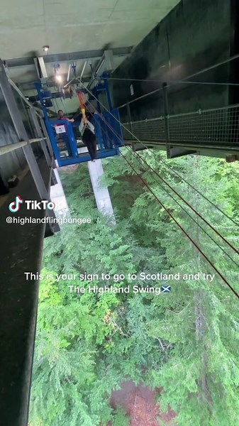 Participants must be at least 10 YEARS OLD!!👵🏻 #highlandfling #scotland #fyp #adrenaline #bungeejump #highlandflingbungee #visitscotland #giantswing #giftvoucher #christmas #zipwire #giftideas