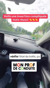 Quand on veut faire une insertion autoroute, quelques fois, il y a comme dans cet exemple, des véhicules qui circulent déjà dans l’autoroute, il suffit de lâcher légèrement l’accélérateur, pendant ce temps là le véhicule dans l’exemple accélère pour nous facilite à l’entrée, et ensuite c’est à nous de accélérer pour enchaîner derrière lui et éviter de gêner la circulation derrière nous, beaucoup font l’inverse, continue à ralentir. Du coup ils ont du mal à repartir et ils gèlent la circulation d