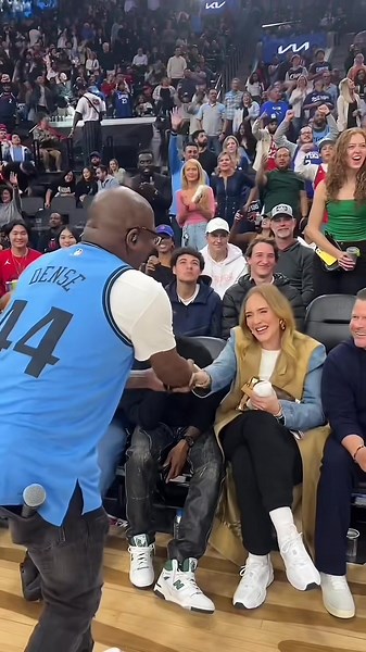 Adele's Surprise Appearance at the Basketball Game
