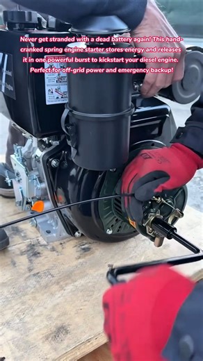 ​No Battery? No Problem! ⚙️🚜 Mechanical Spring Starter #tools #tips #tricks #engine #how #gadgets