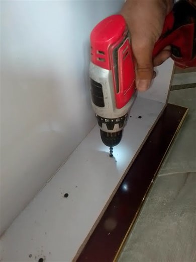 how to tite screw with charging drill #wood #woodscraft #carpentry #woodworkingb3l #wooddesigner