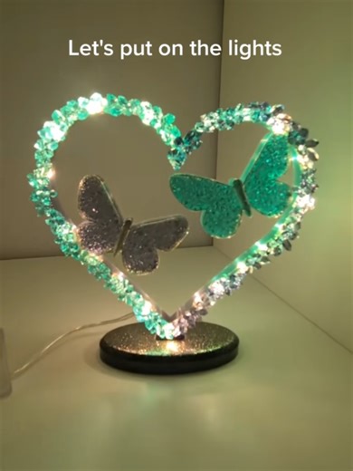 Exploring the Art of Resin Casting with Jade's Masterpieces