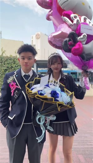 素敵な卒業サプライズ！バルーンとバラで華やかな思い出作り