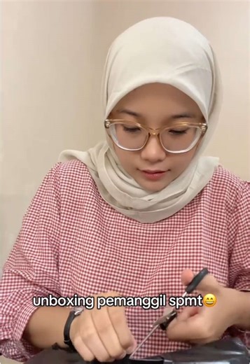 sylviadr (@sylviad.r)’s videos with dancing queen - its all in your head 🤡