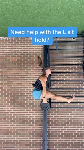 Can’t hold an L sit hold? Here is a break down on how to build up to an L sit hold! #soccer #athlete #core #strength #flexibility #hipflexor