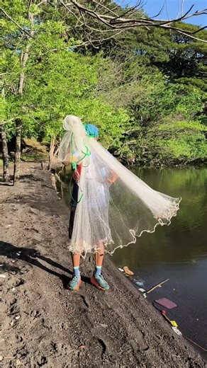 Técnicas de pesca con atarraya en noviembre