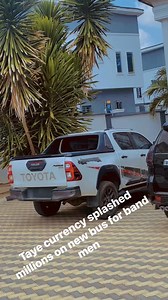 Taye currency splashed millions on new bus for band men Apesin idan gangan ✅✅ | Mutiu Sodiq Korede