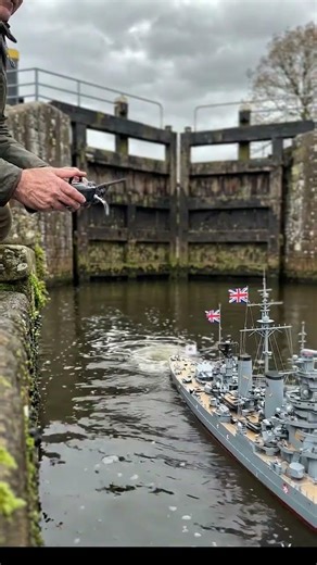 Ultra Realistic RC WWII Battleship in English Canal Lock (Insane Detail)