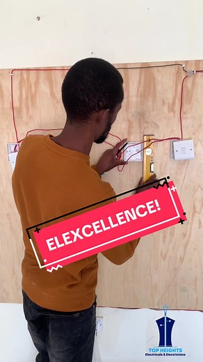Intermediate Switch in Two-Way Wiring Circuit for Efficient Lighting