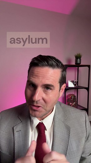 Your asylum interview does not start the day you walk into the office. It starts weeks earlier, the moment that notice arrives 📩 Many people lose cases not because their fear isn’t real, but because they weren’t prepared. That is usually avoidable ⚠️ Start with logistics. Request time off from work or school and arrange childcare for anyone who will not attend 👨‍👩‍👧 Next, create your master file. Include copies of everything you submitted and the originals you have 📂 If you have new evidenc