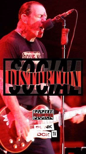 PUNK ROCK TV on Instagram: "SOCIAL DISTORTION - MACHINE GUN BLUES. Live at Groezrock Music Festival 2015, Belgium 🇧🇪. 🎥 @stagedivefilms . . #socialdistortion #punkrocktv #sociald #punkrock #punk #mikeness #punkrockers #lapuks #orangeconty #machinegunblues"