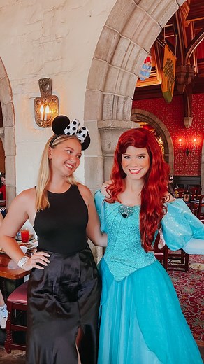 AllEars.net on Instagram: "THIS DISNEY PRINCESS PARTY IS BACK! 👑 Akershus Royal Banquet Hall opened for breakfast and lunch again over in EPCOT! 🌐 We had the BEST time chatting to these lovely princess friends about their stories at this Norwegian-inspired medieval castle serving up a feast in honor of beloved storybook princesses! This is one of the few restaurants in Disney World that lets you meet multiple Disney princesses all in one place! Breakfast is $34 per child and $53 per adult. 🧇