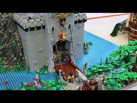 LEGO Ritterburg auf dem Berg mit vielen Details